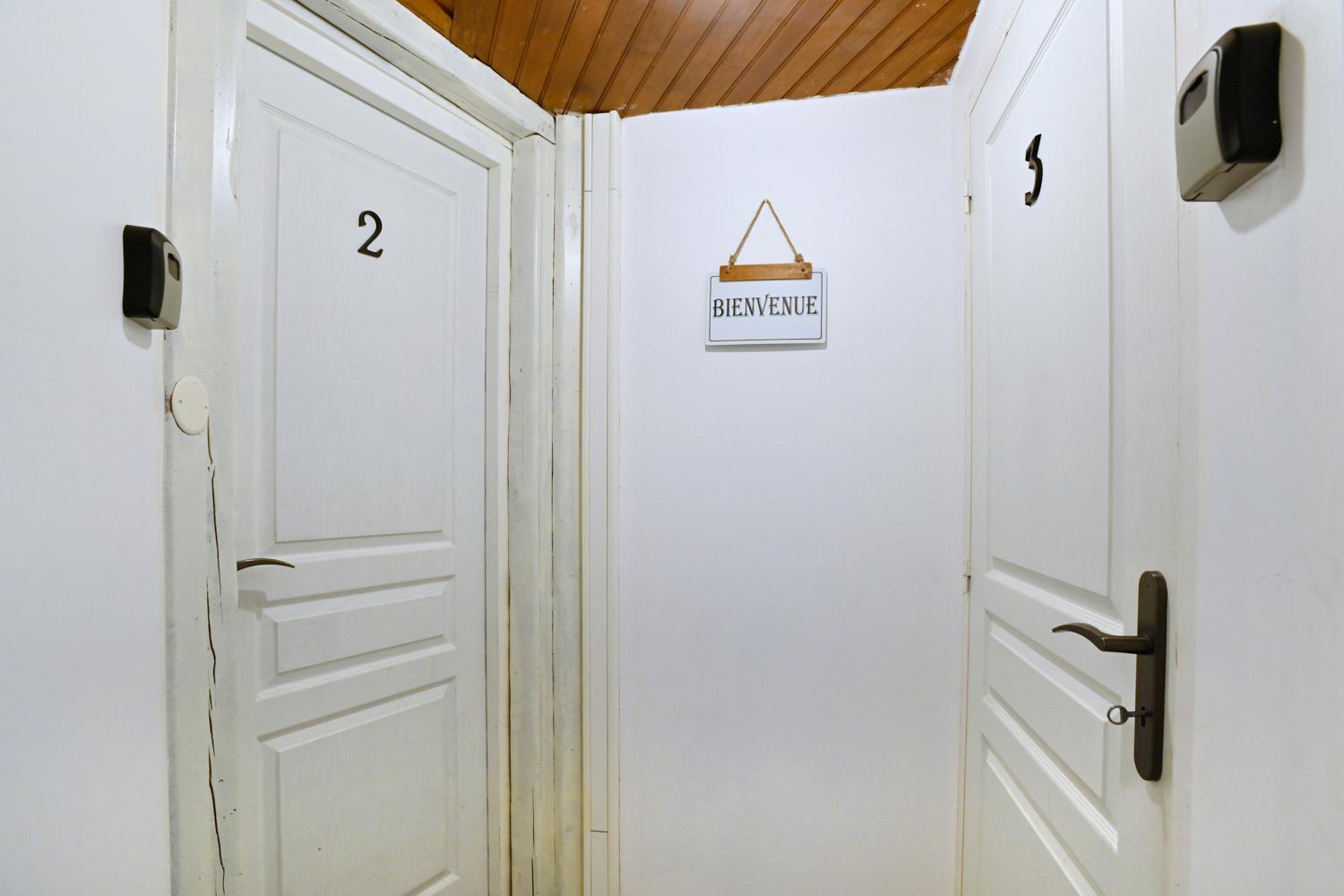 Spacieux T2 - Proche Centre - Confort Et Serenite Saint-Quentin  Kültér fotó